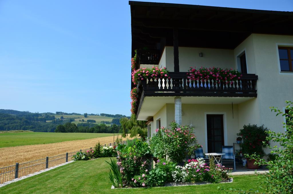 Haus Gruber Hotel Attersee Buitenkant foto