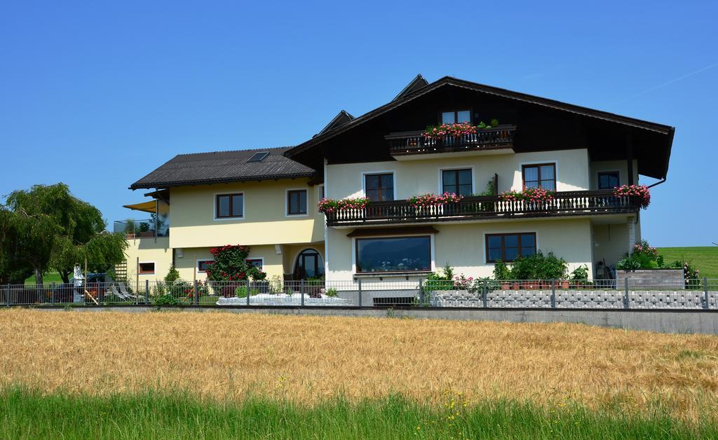 Haus Gruber Hotel Attersee Buitenkant foto