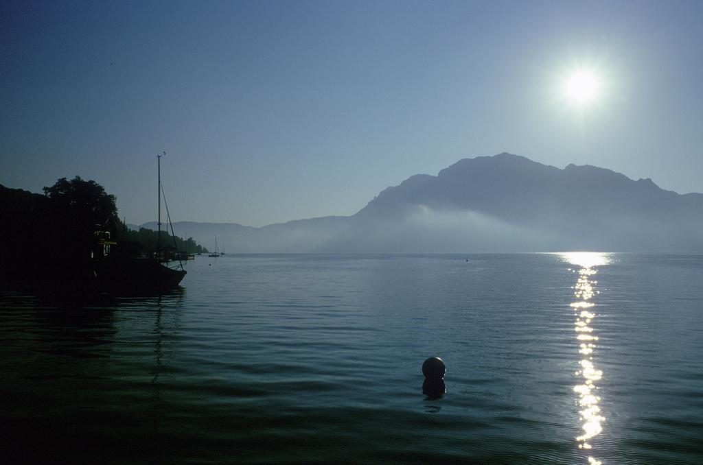 Haus Gruber Hotel Attersee Buitenkant foto